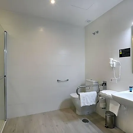 Alameda 3*