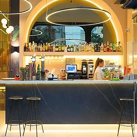 فندق Alameda 3*